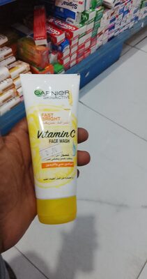 جارنيه غسول وجه مفتح بفيتامين سى 100مل