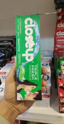 معجون كلوس اب 100جم اخضر M